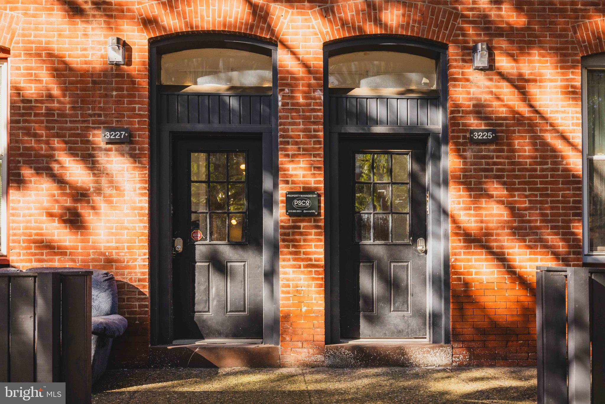 UNIVERSITY CITY - Residential Lease