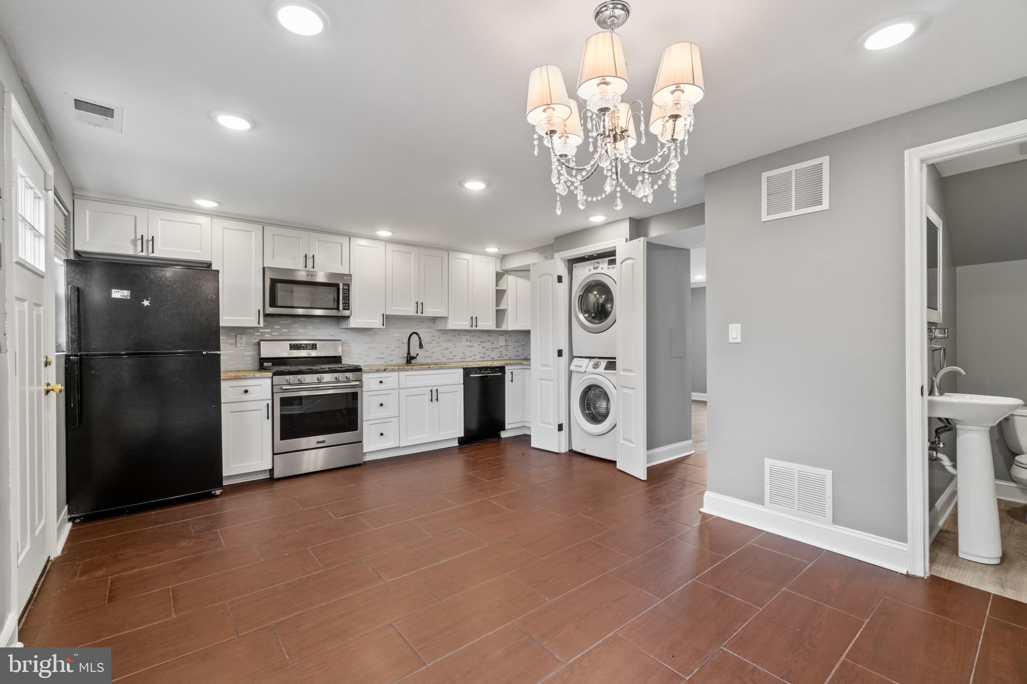 ASHLAND MEWS - Residential