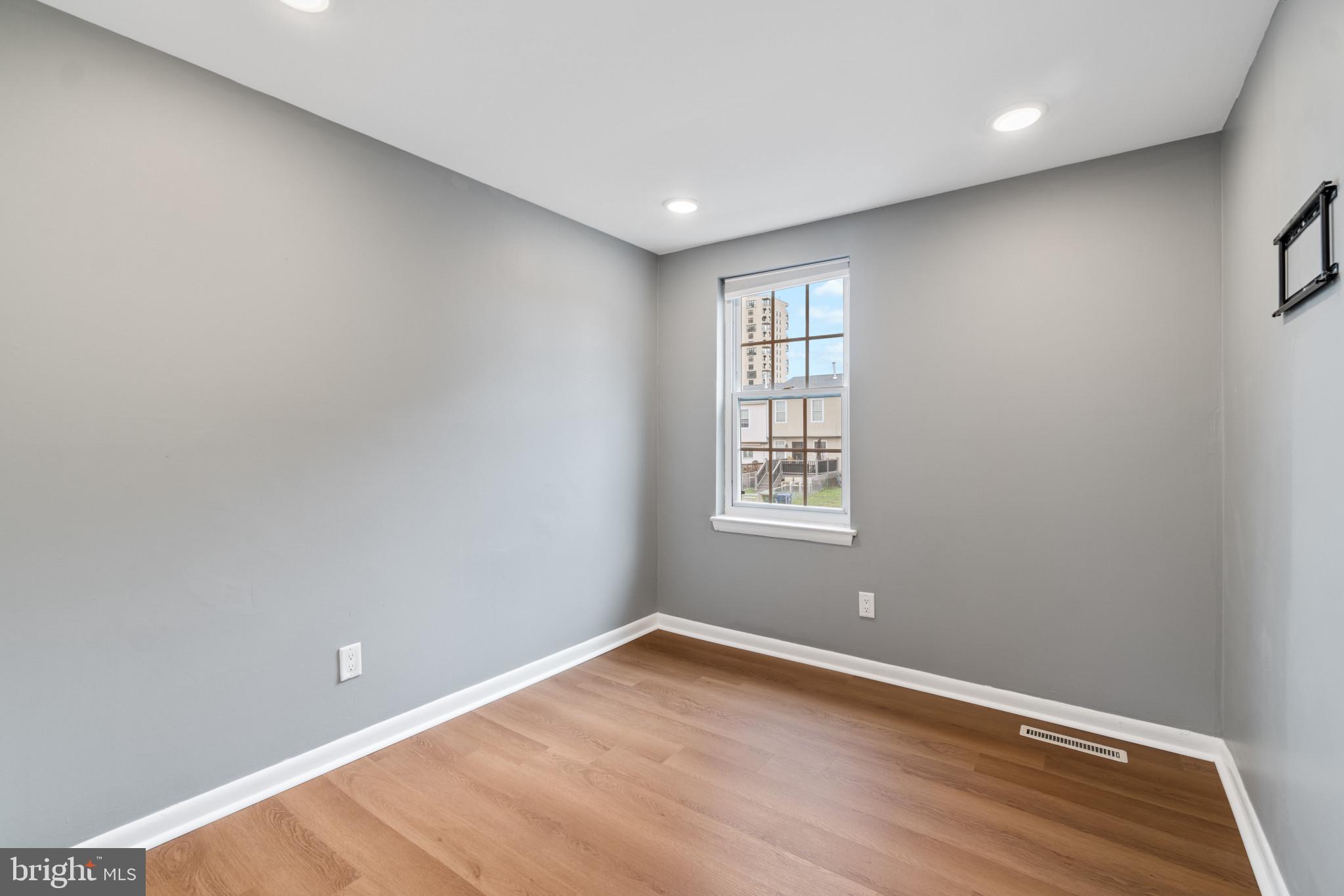 ASHLAND MEWS - Residential