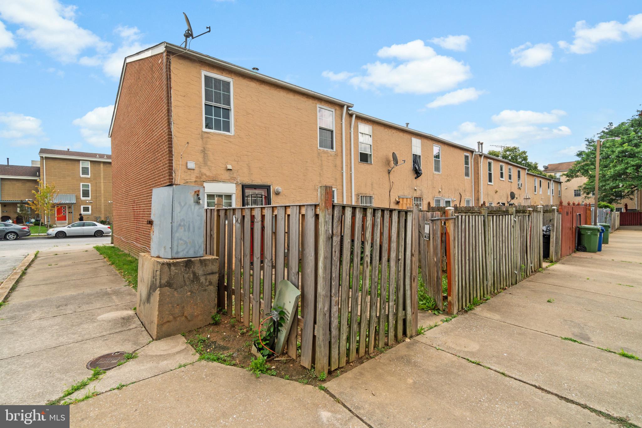 ASHLAND MEWS - Residential