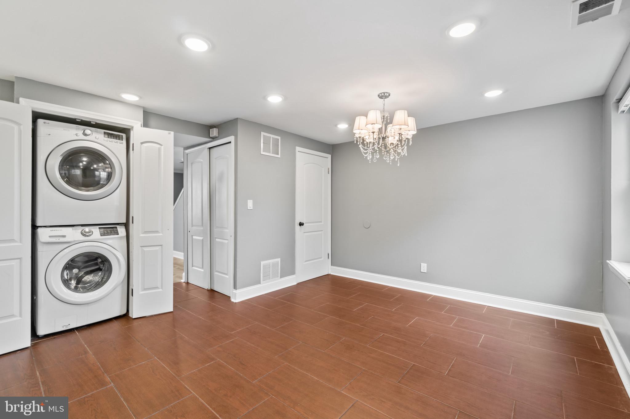 ASHLAND MEWS - Residential