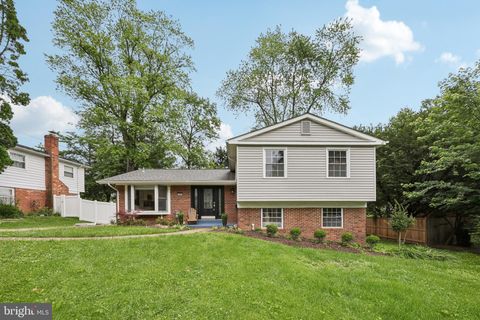 4907 CHANTICLEER AVENUE ANNANDALE VA 22003