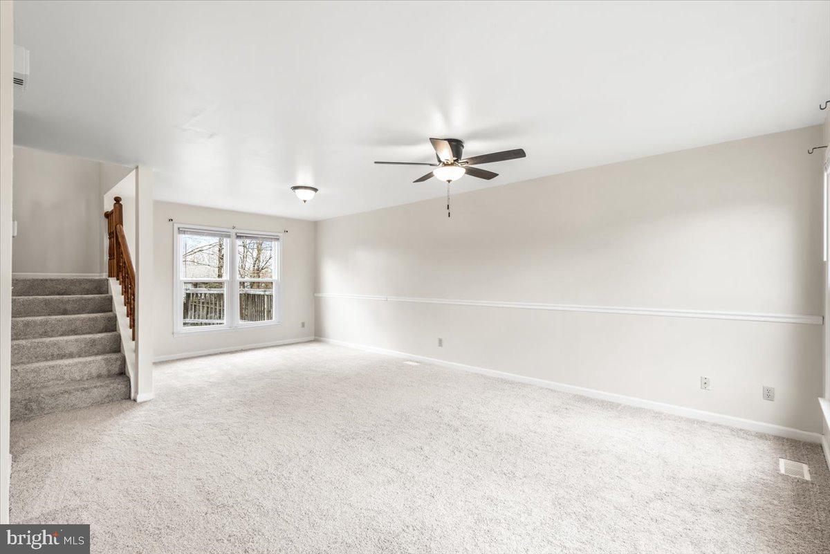 10704 LIVE OAK COURT