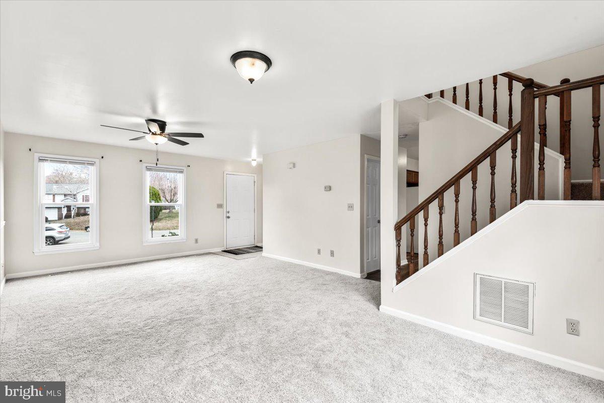 10704 LIVE OAK COURT