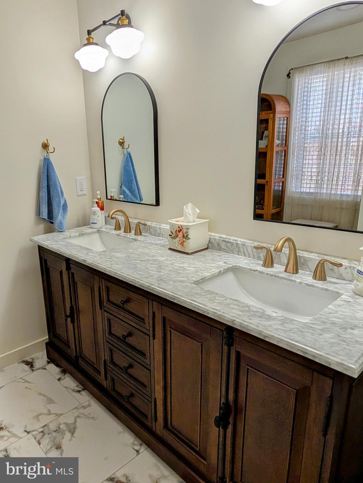 WOODLAND HILLS SOUTH - Residential