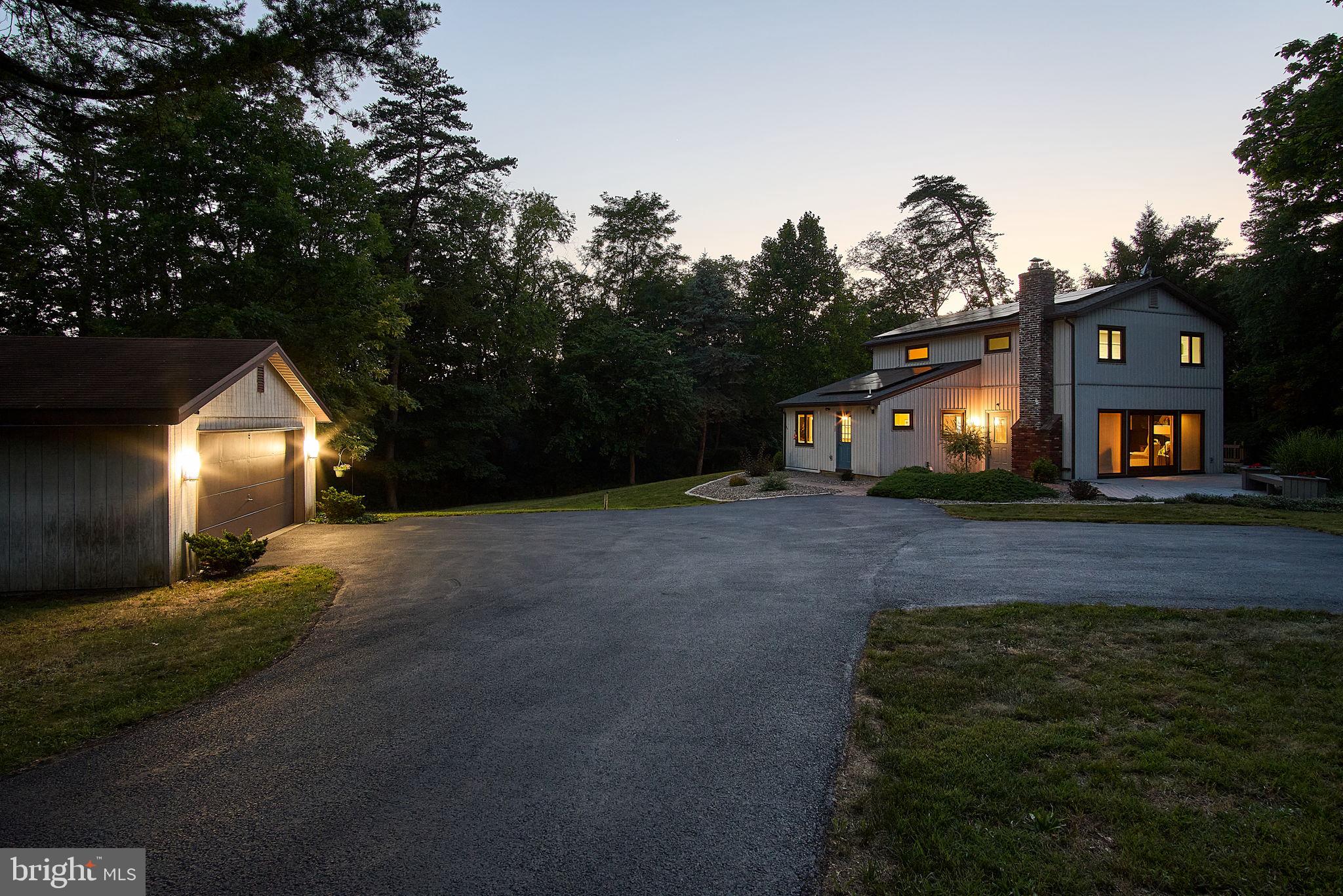 1911 LONGS GAP ROAD