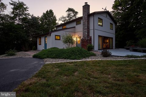 Homes For Sale - 1911 Longs Gap Road Rd<br/> CARLISLE, PA 17013
