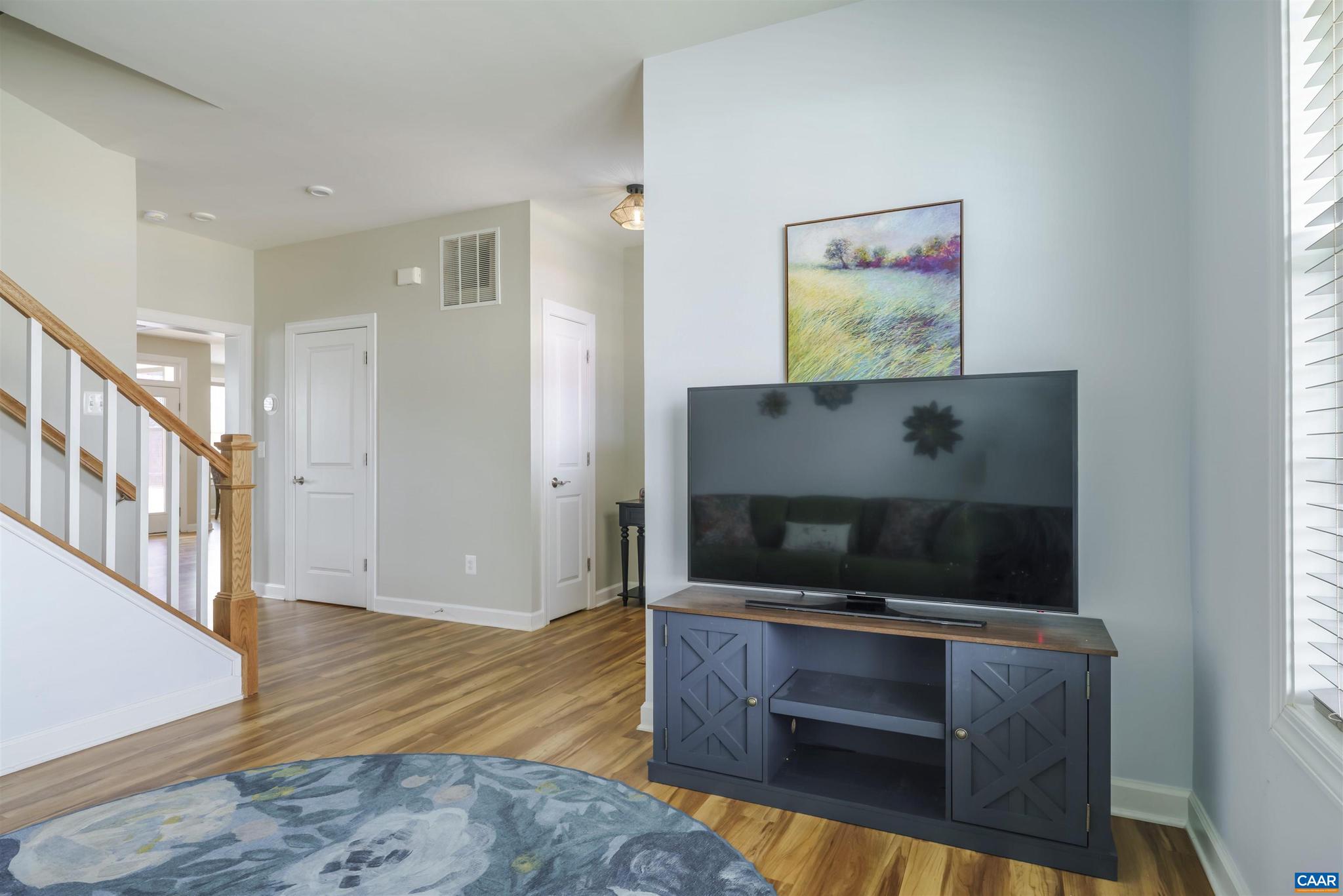 OLD TRAIL - Residential