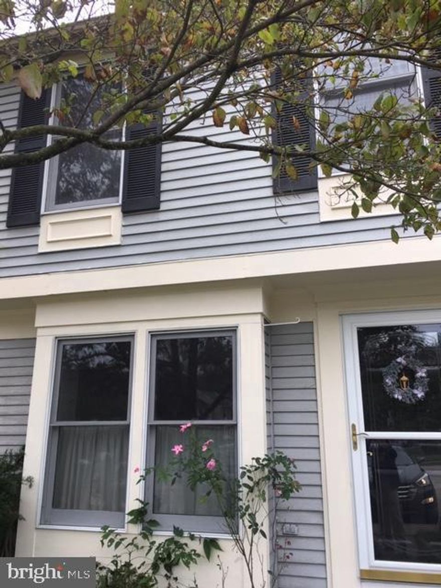 3Bed 2/1 Bath Town home in Elliott City, Stainless Appliances , wood Floor in LR, Deck, finished Basement  ,Walk out , Patio, Fenced