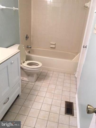 BRAEBROOKE - Residential Lease