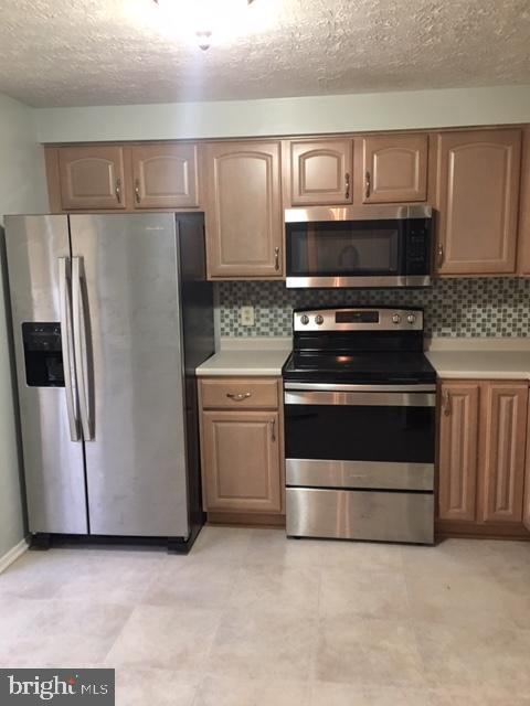 BRAEBROOKE - Residential Lease