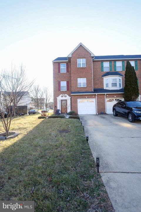 Townhouse For Sale - 8831 Hardesty Drive<br/> CLINTON, MD 20735
