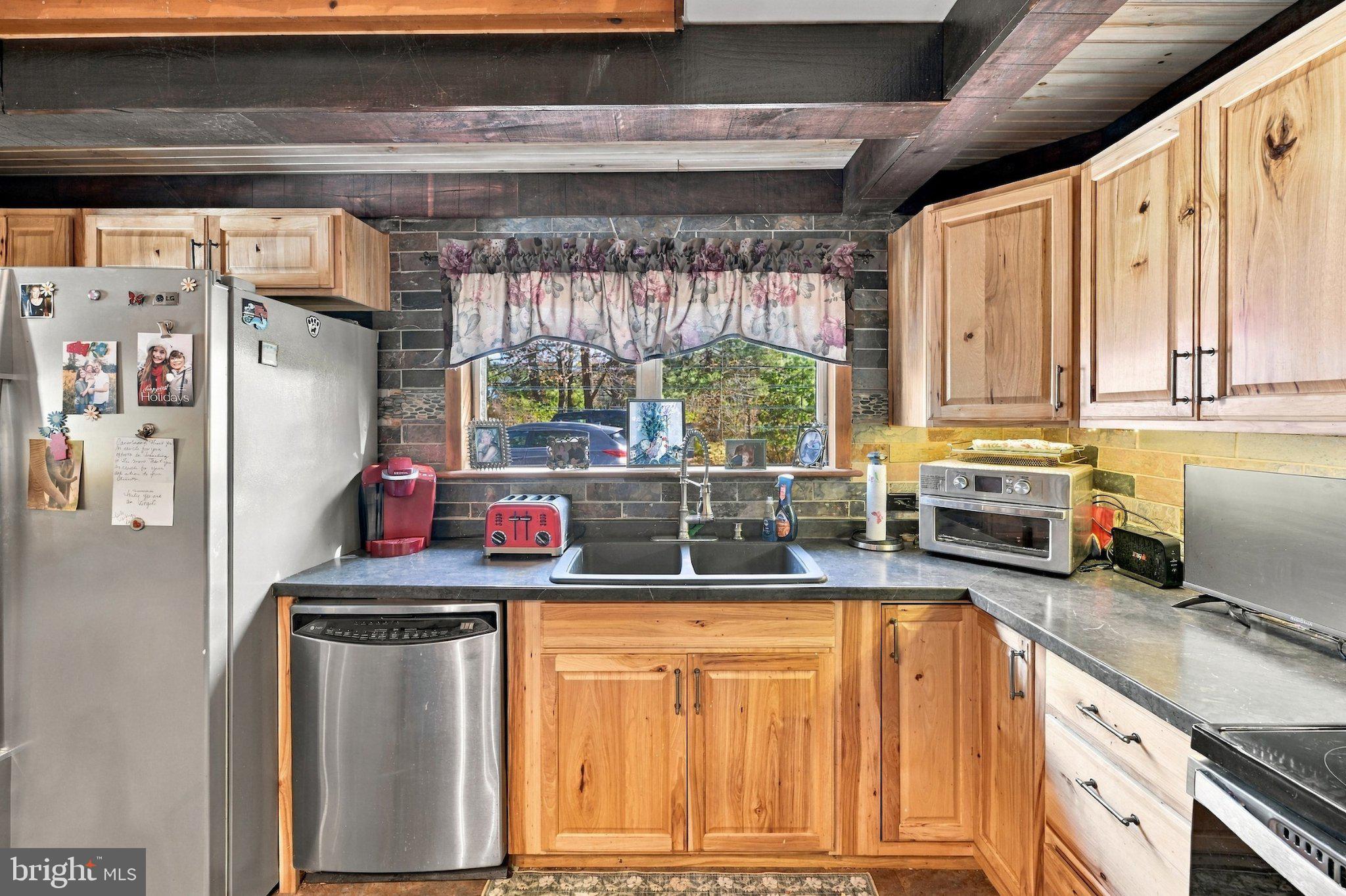 1286 BEAVER VALLEY ROAD