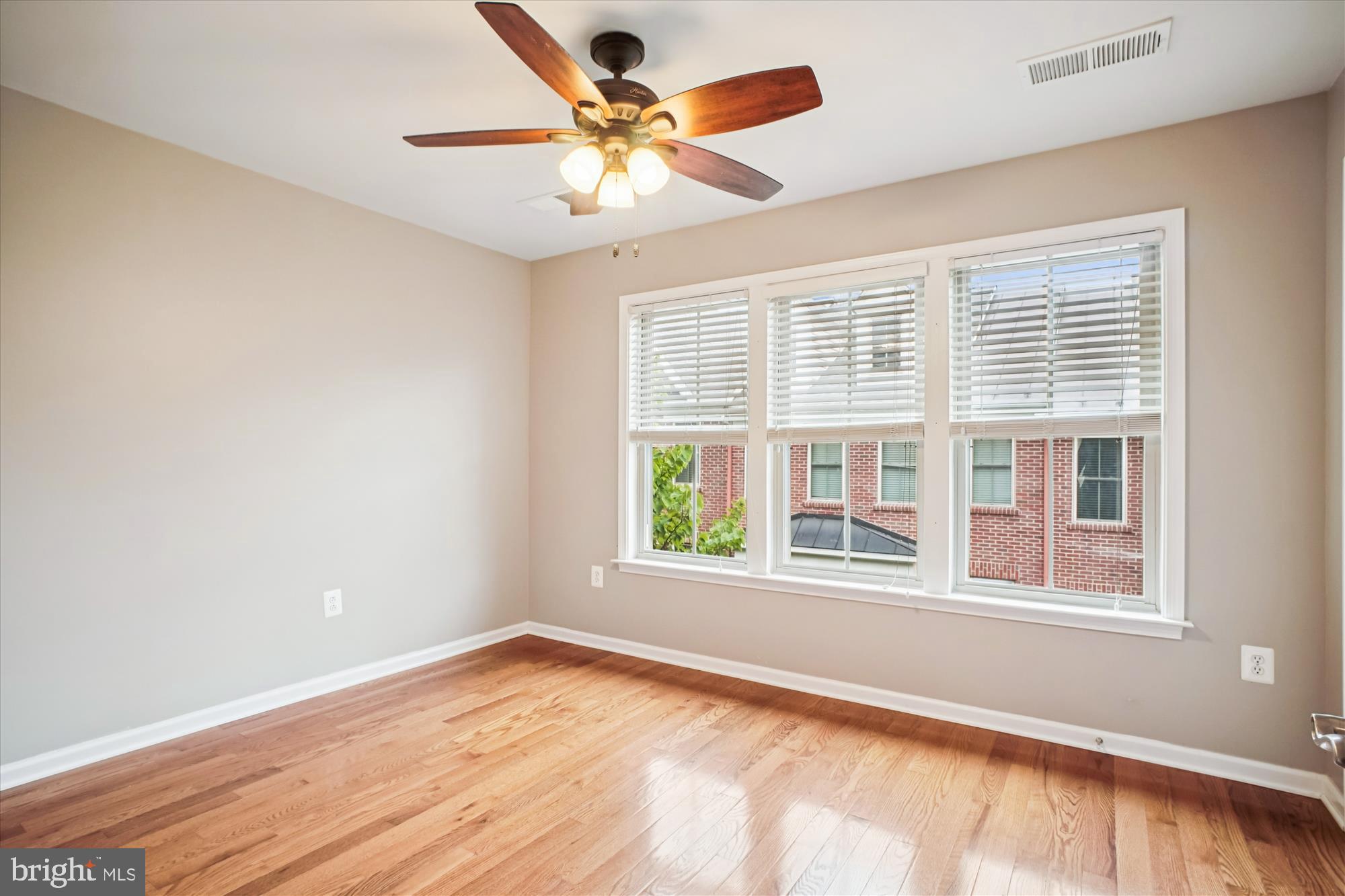 SHIRLINGTON CREST - Residential Lease