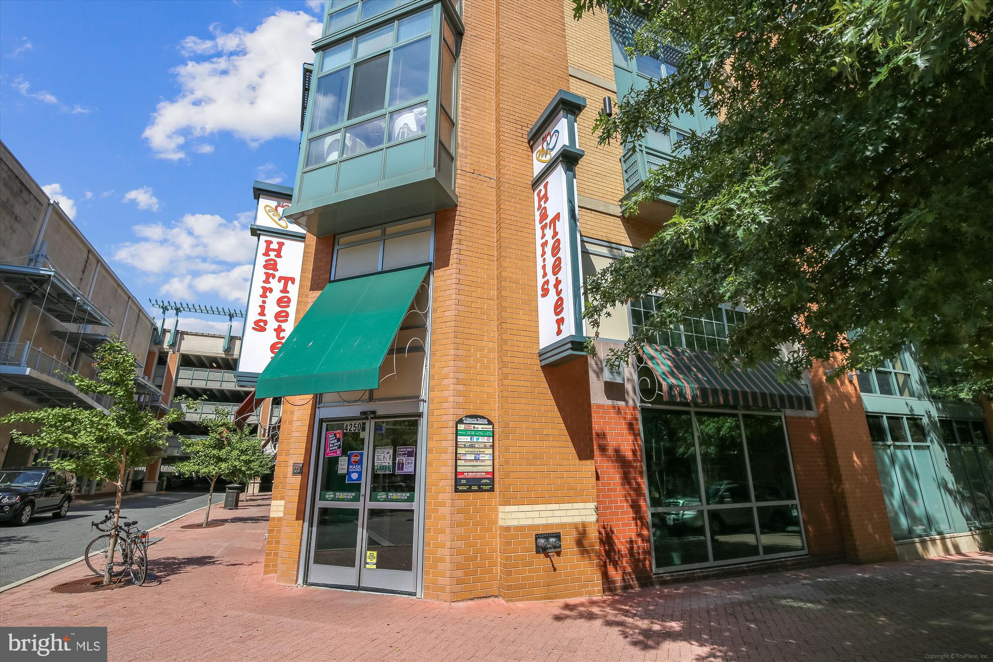 SHIRLINGTON CREST - Residential Lease
