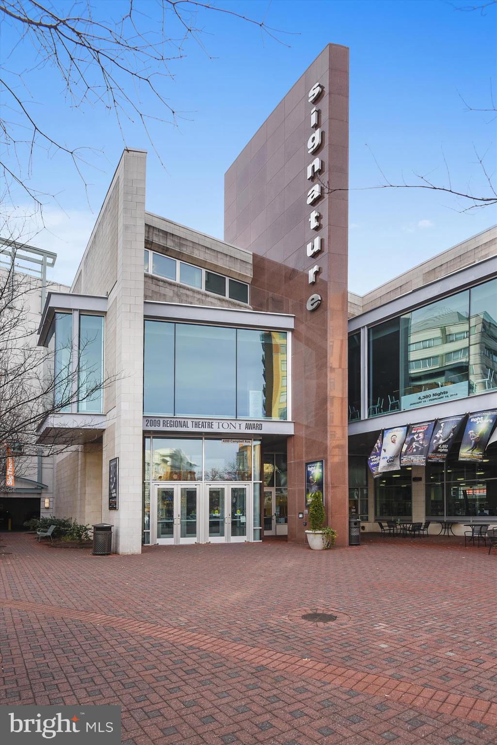 SHIRLINGTON CREST - Residential Lease
