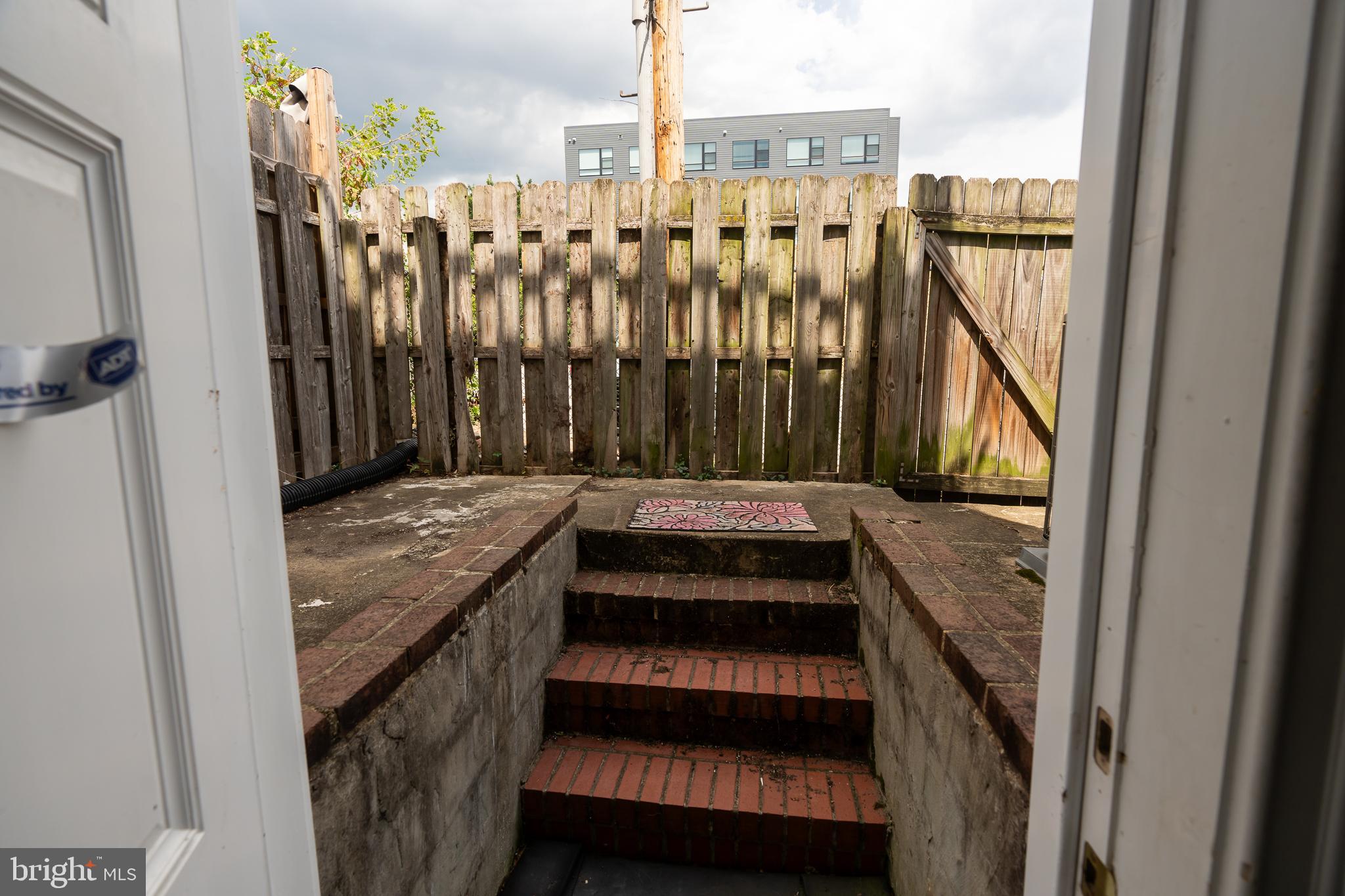 FEDERAL HILL HISTORIC DISTRICT - Residential Lease