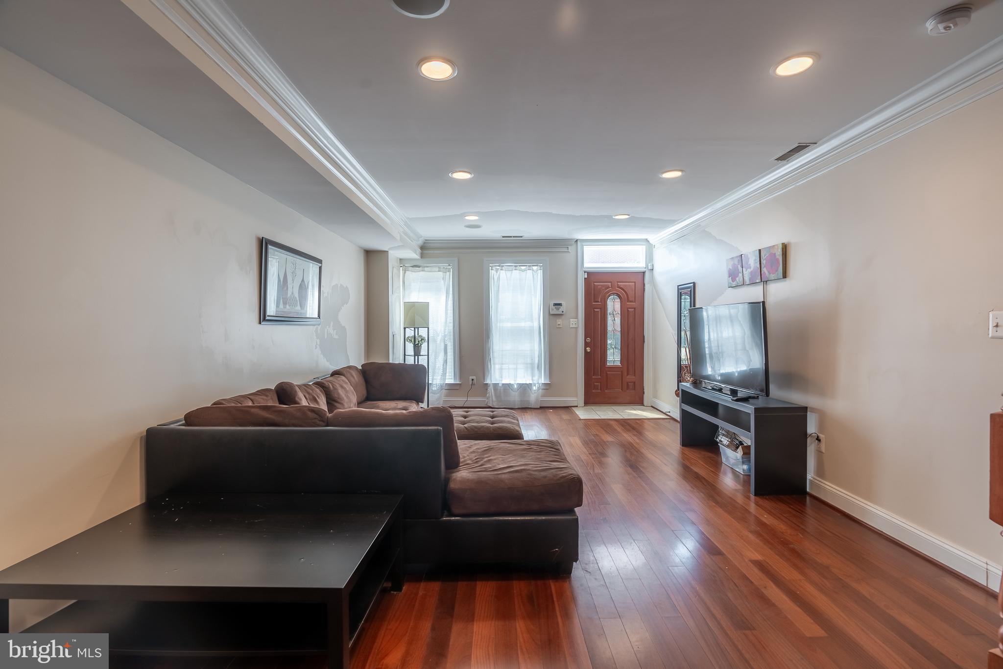 FEDERAL HILL HISTORIC DISTRICT - Residential Lease