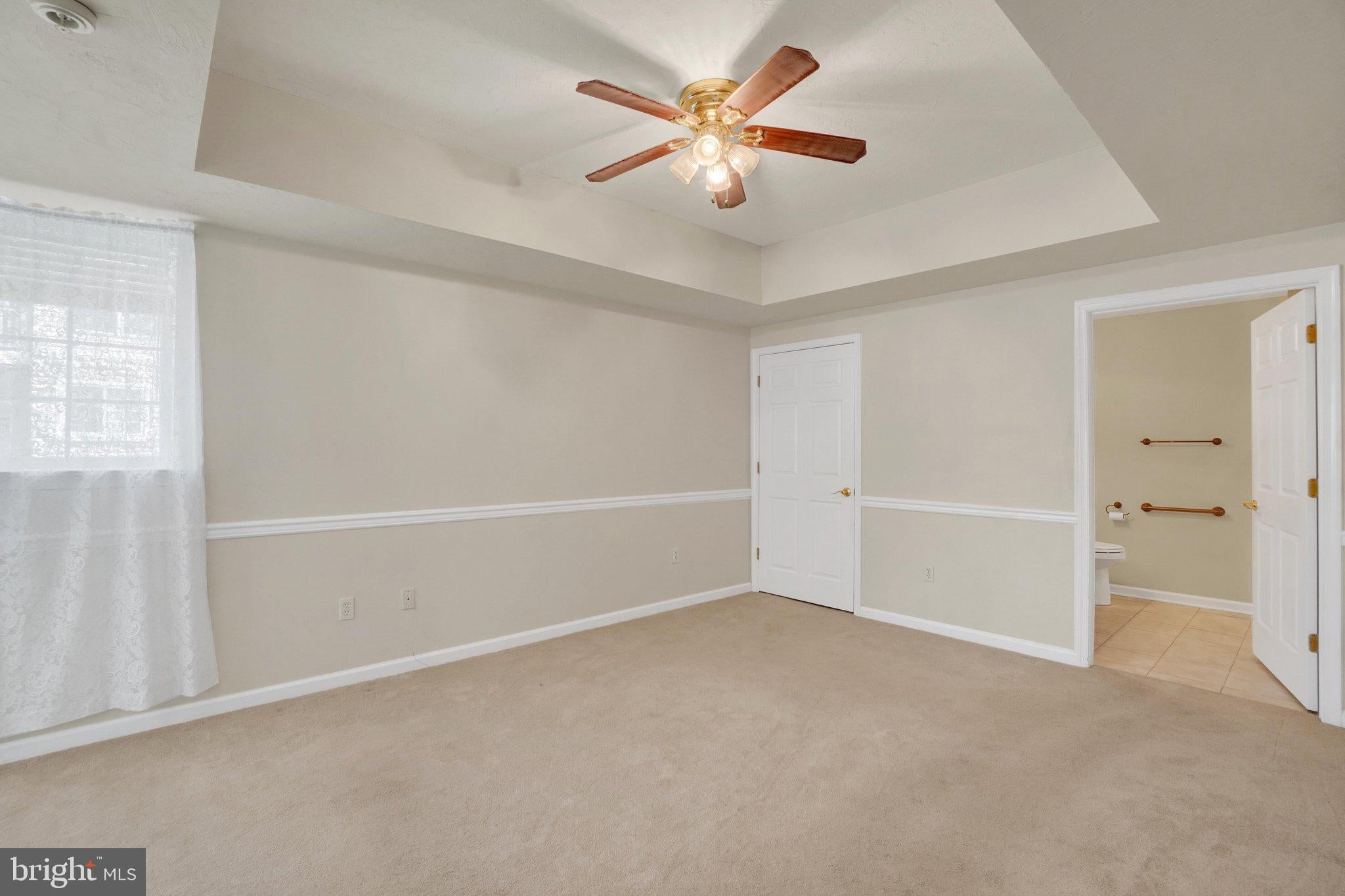 1202 CRESTVIEW LANE