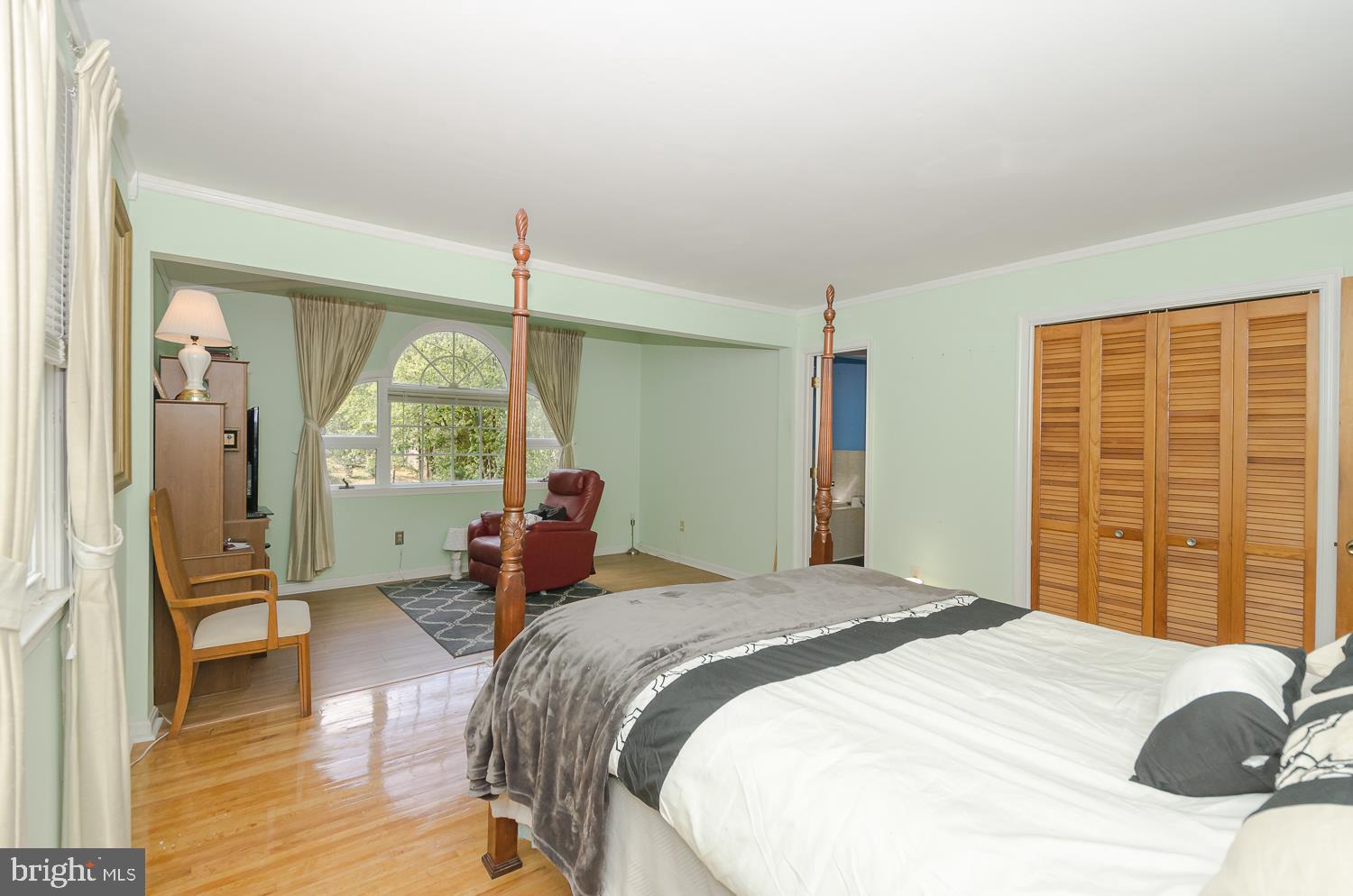 LONG POINT ON THE MAGOTHY - Residential