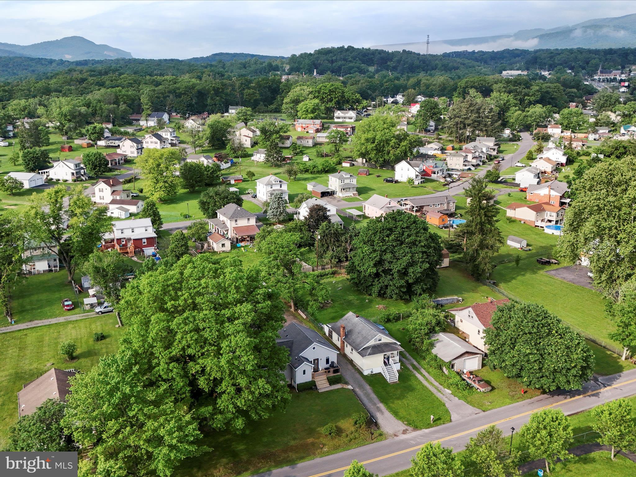 CRESAPTOWN - Residential