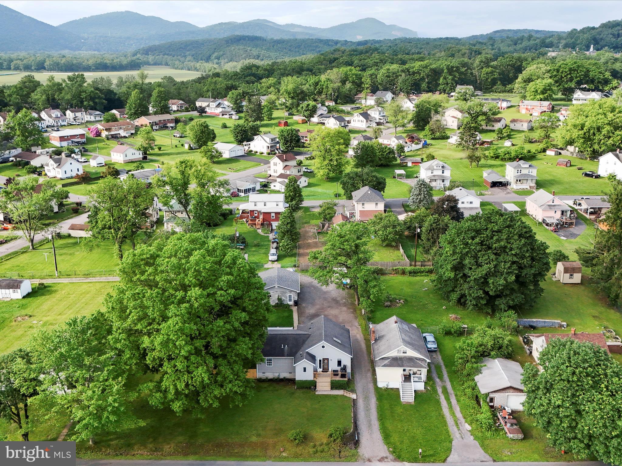 CRESAPTOWN - Residential