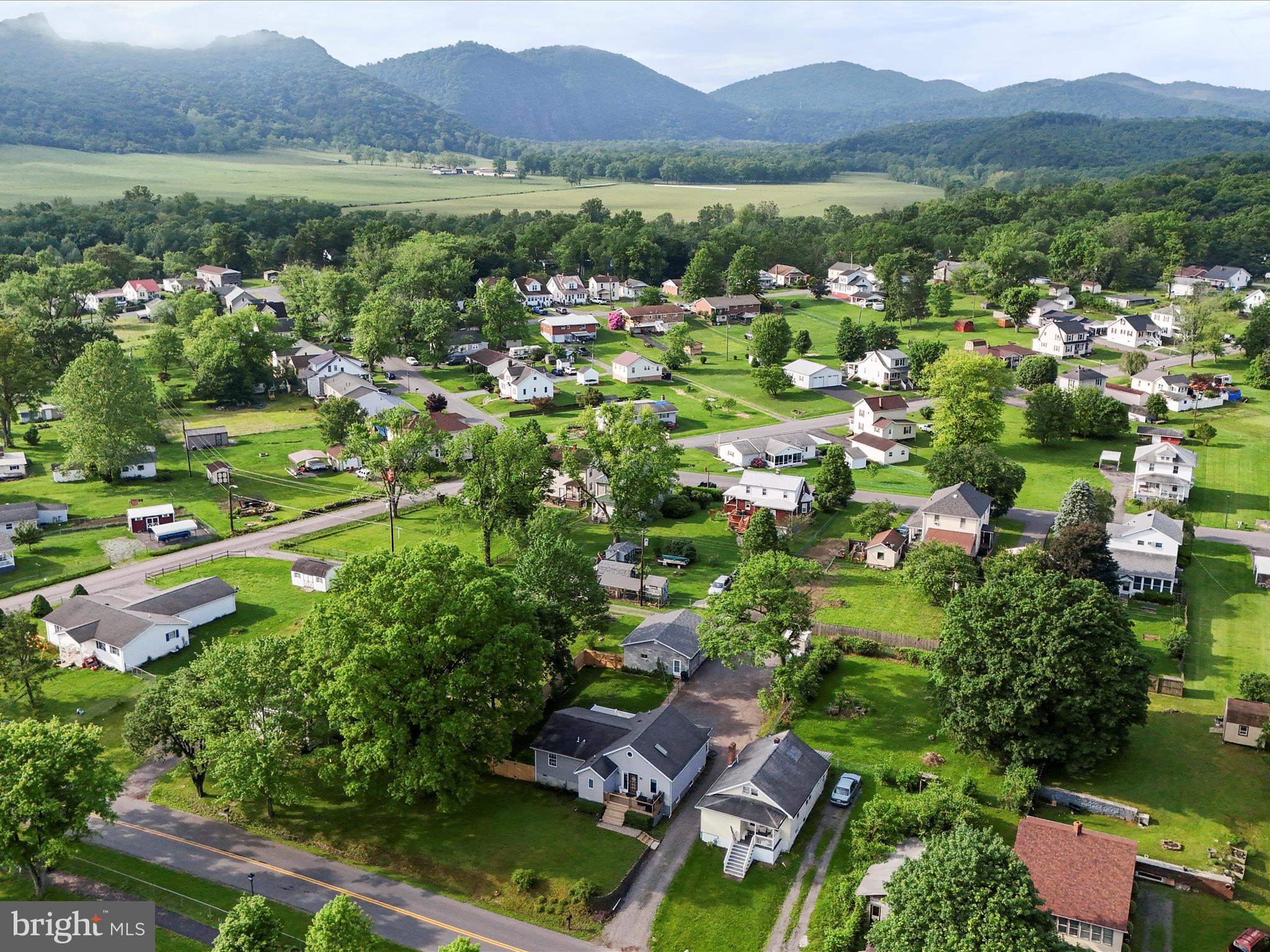 CRESAPTOWN - Residential