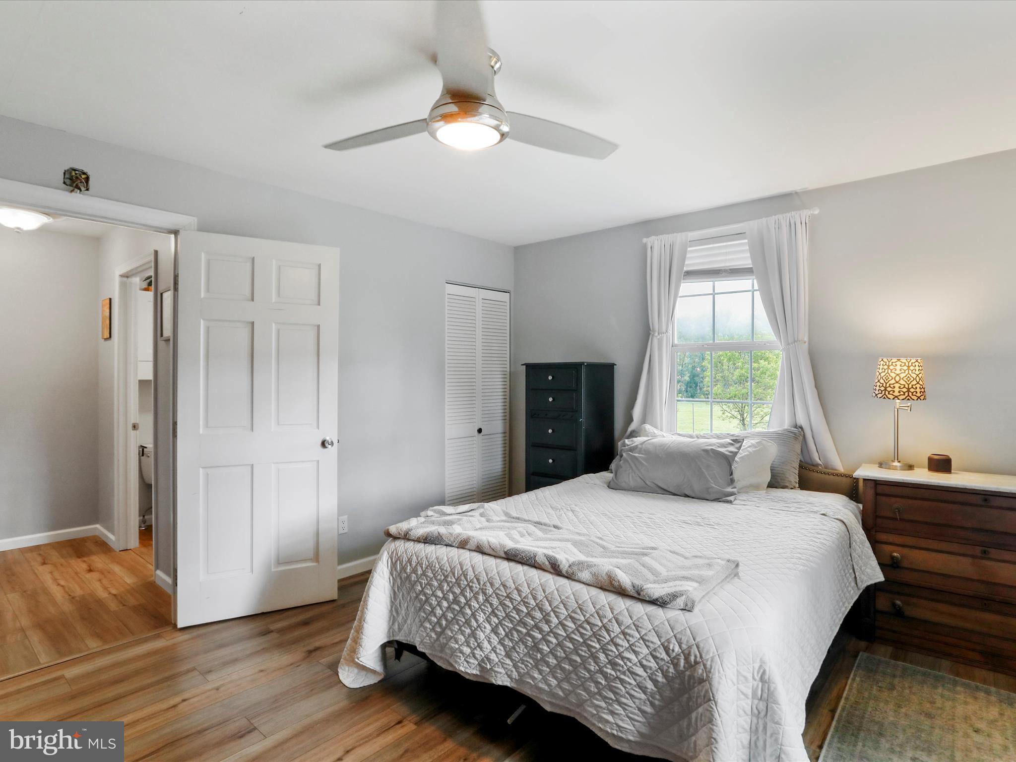 CRESAPTOWN - Residential