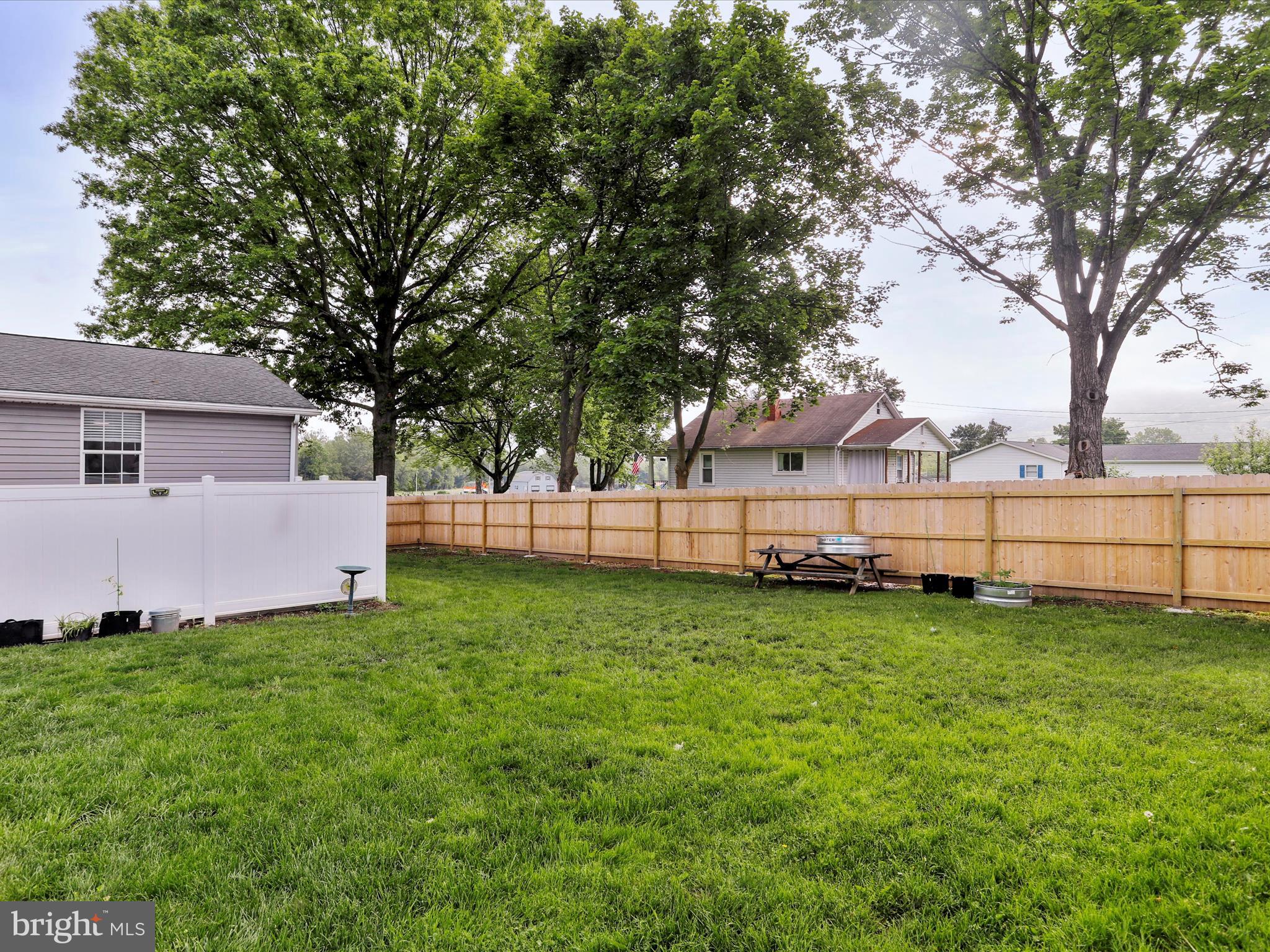 CRESAPTOWN - Residential