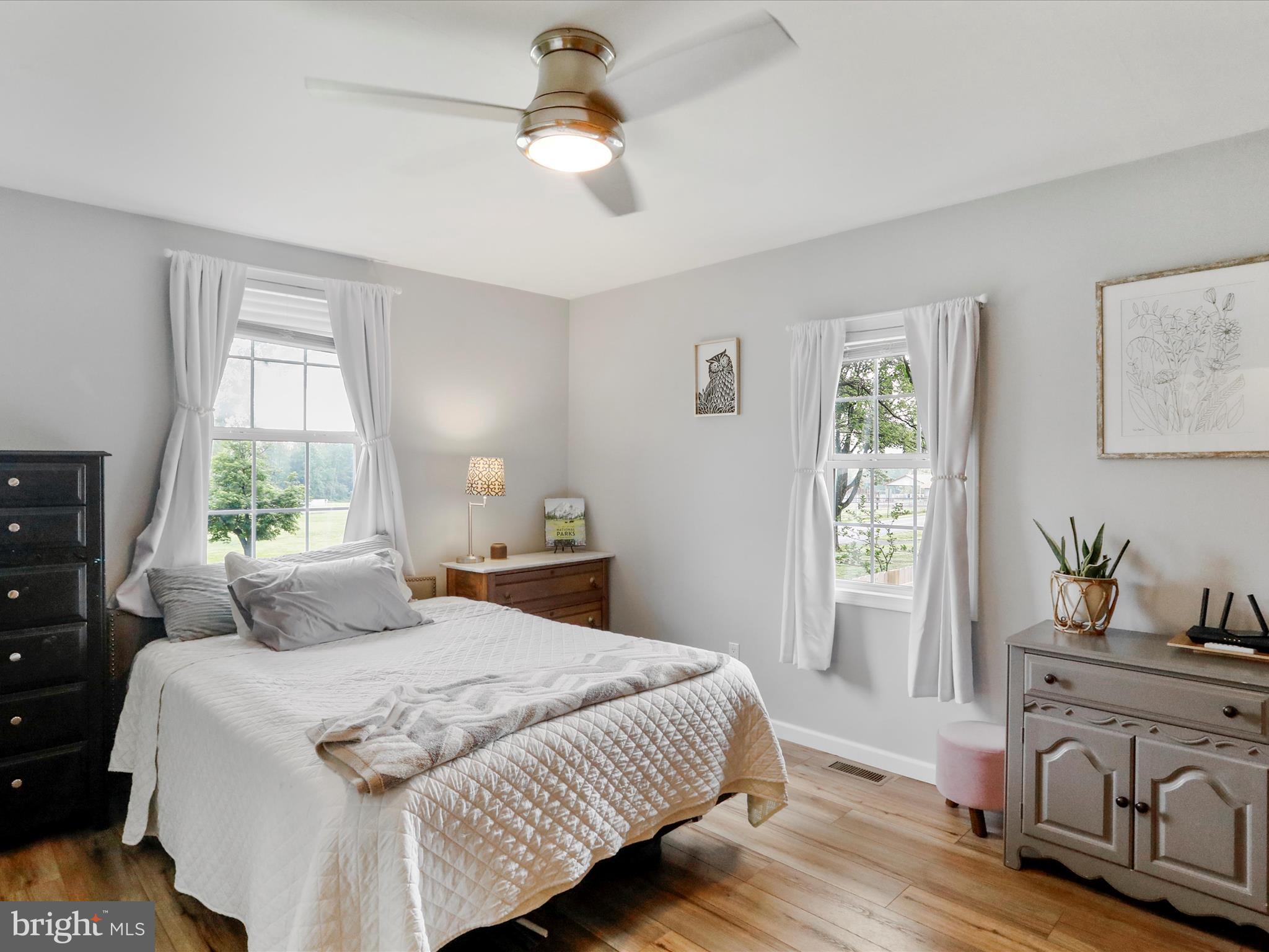 CRESAPTOWN - Residential