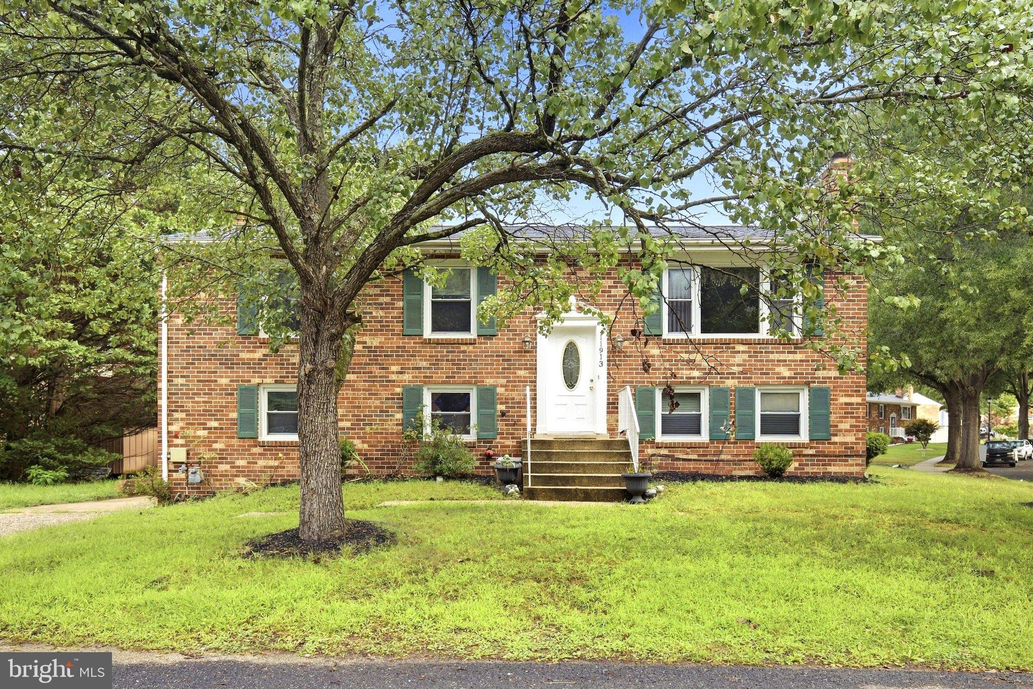 11913 BIRCHVIEW DRIVE