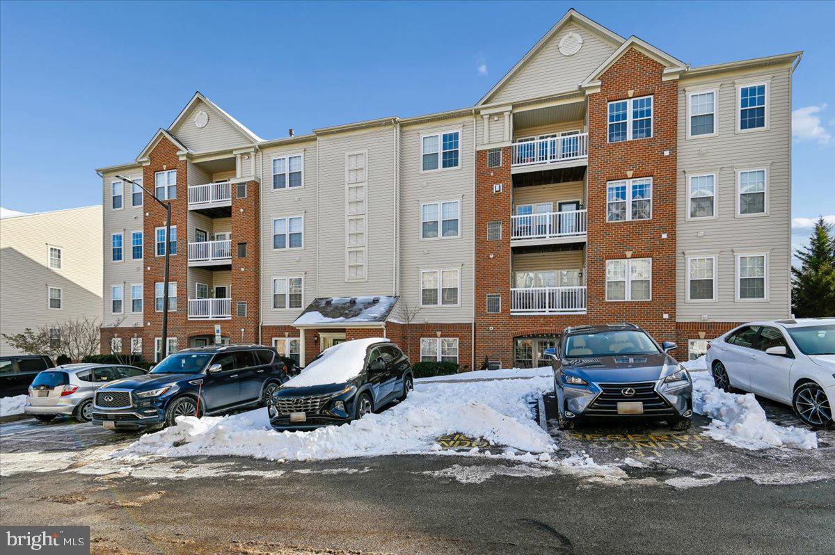 ELKRIDGE CROSSING - Residential