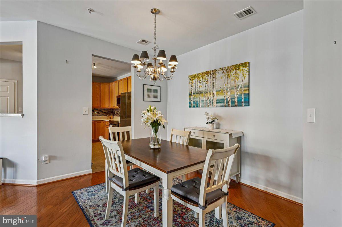 ELKRIDGE CROSSING - Residential