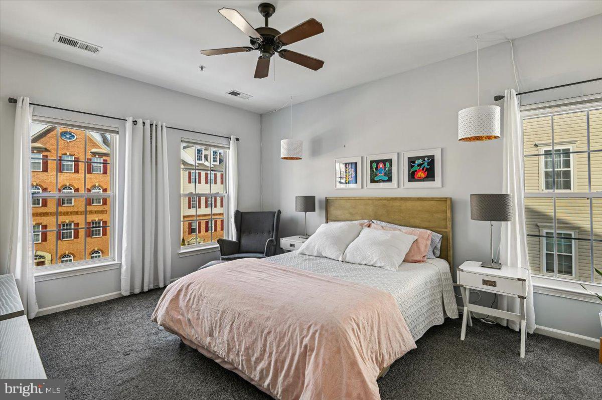 ELKRIDGE CROSSING - Residential