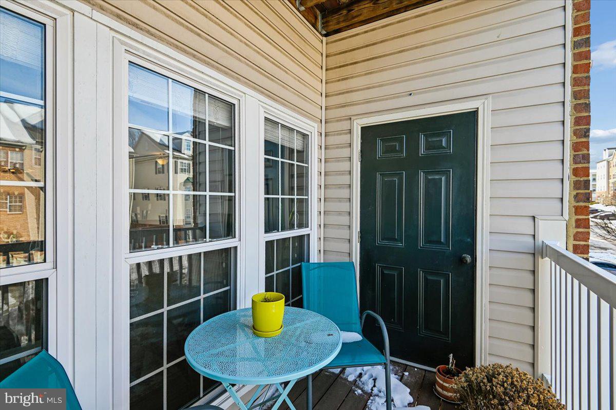 ELKRIDGE CROSSING - Residential