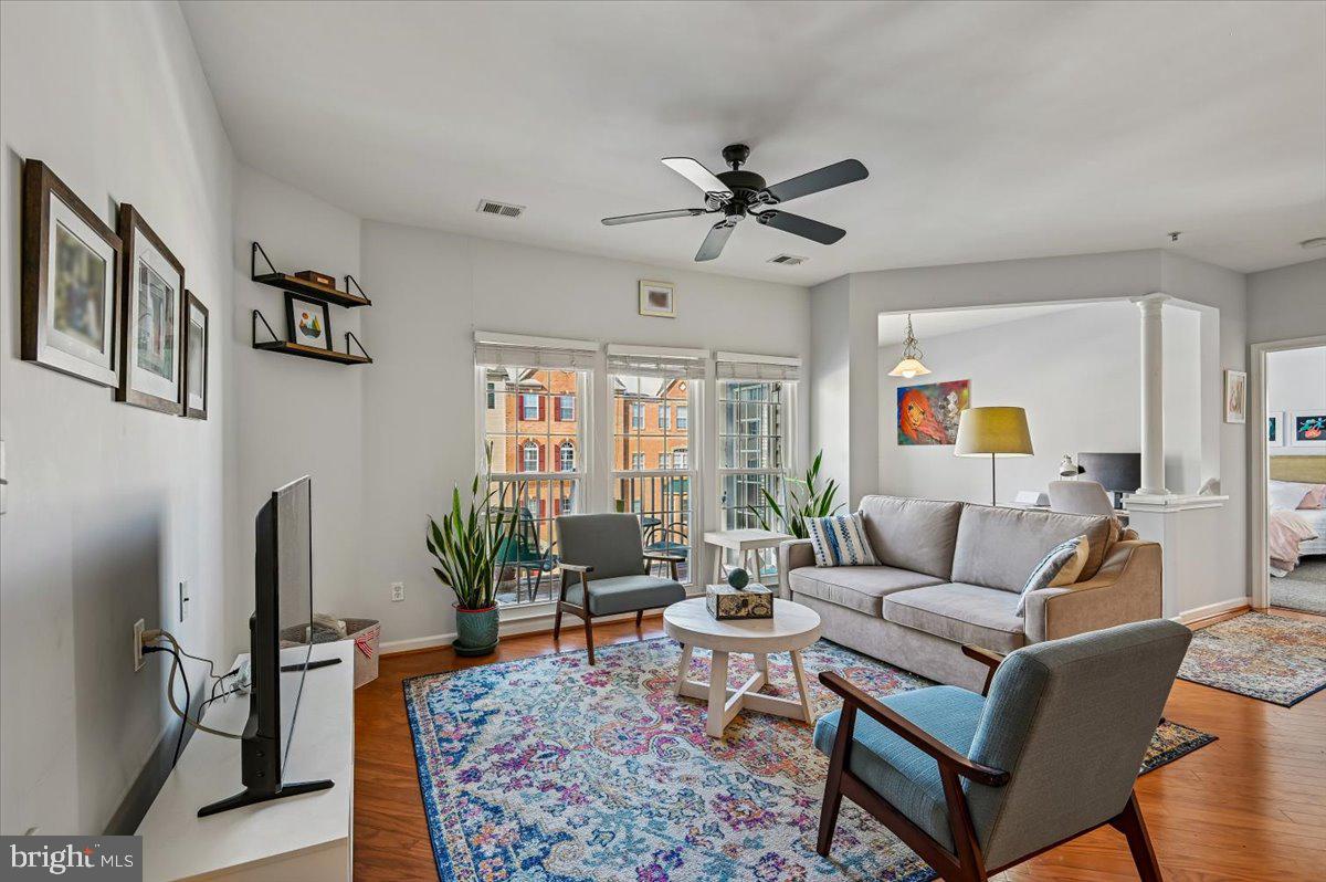 ELKRIDGE CROSSING - Residential