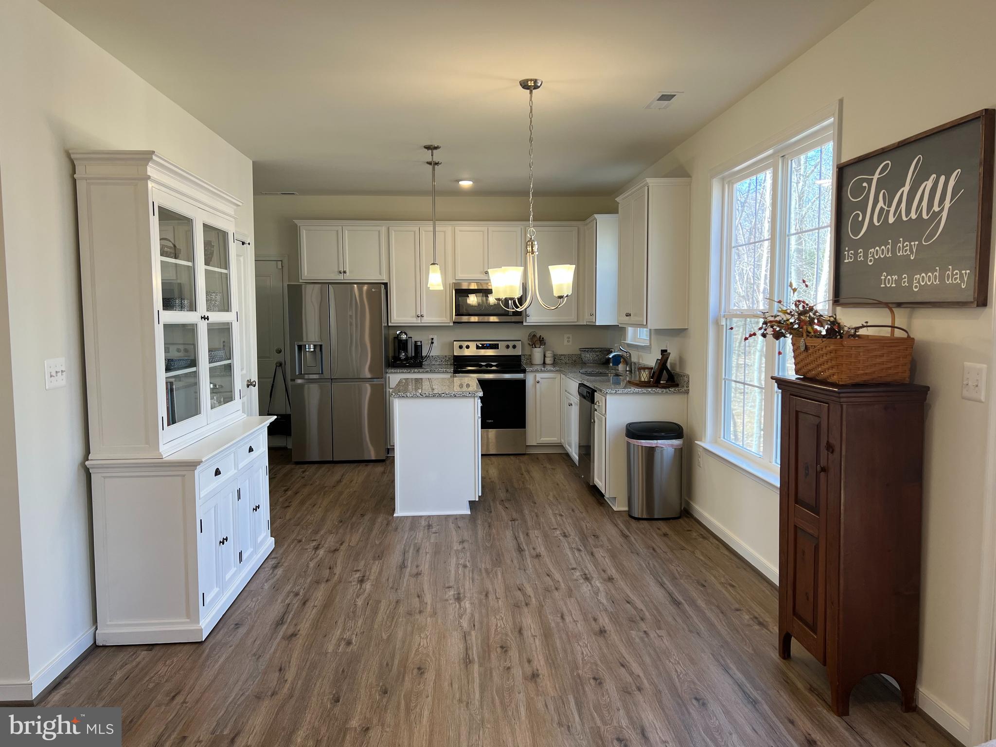 ROLLING WOODS - Residential