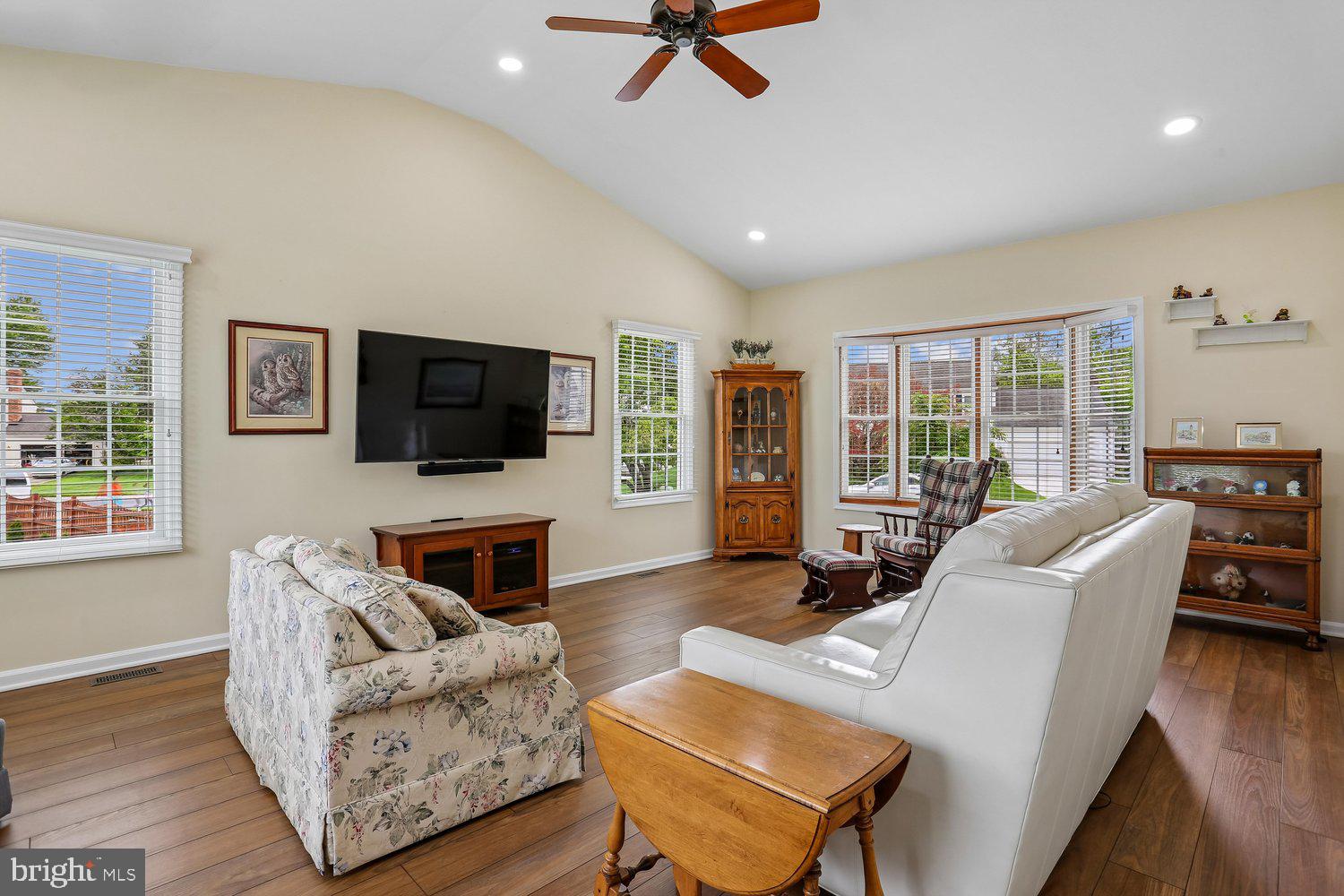CASHELL MANOR - Residential