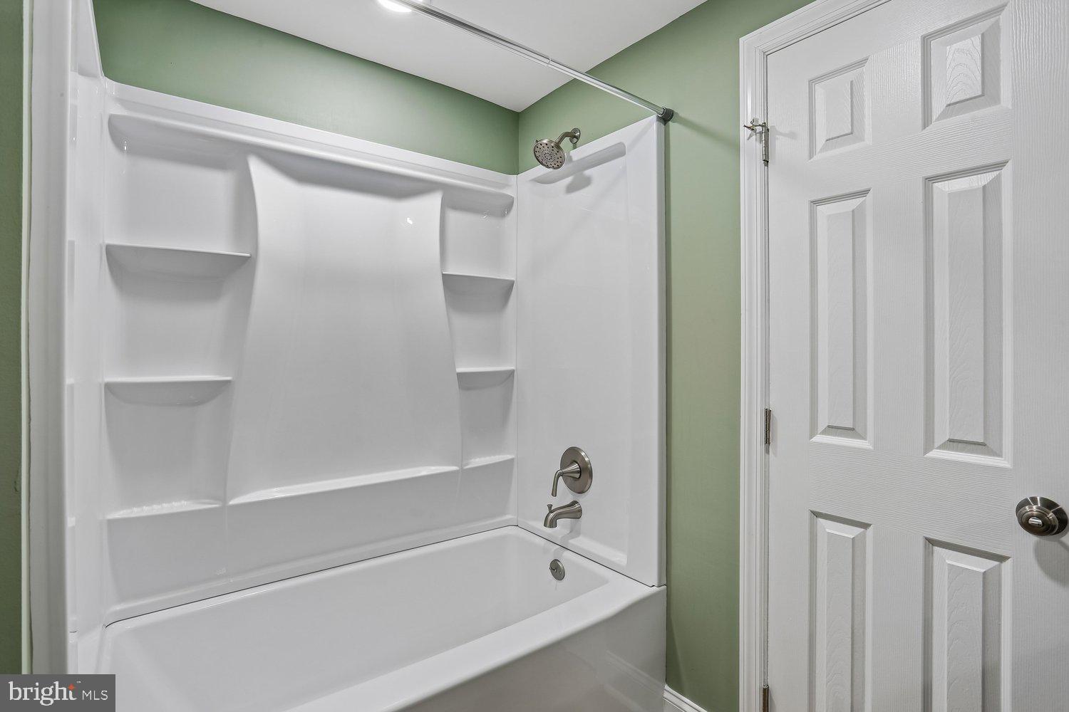 CASHELL MANOR - Residential