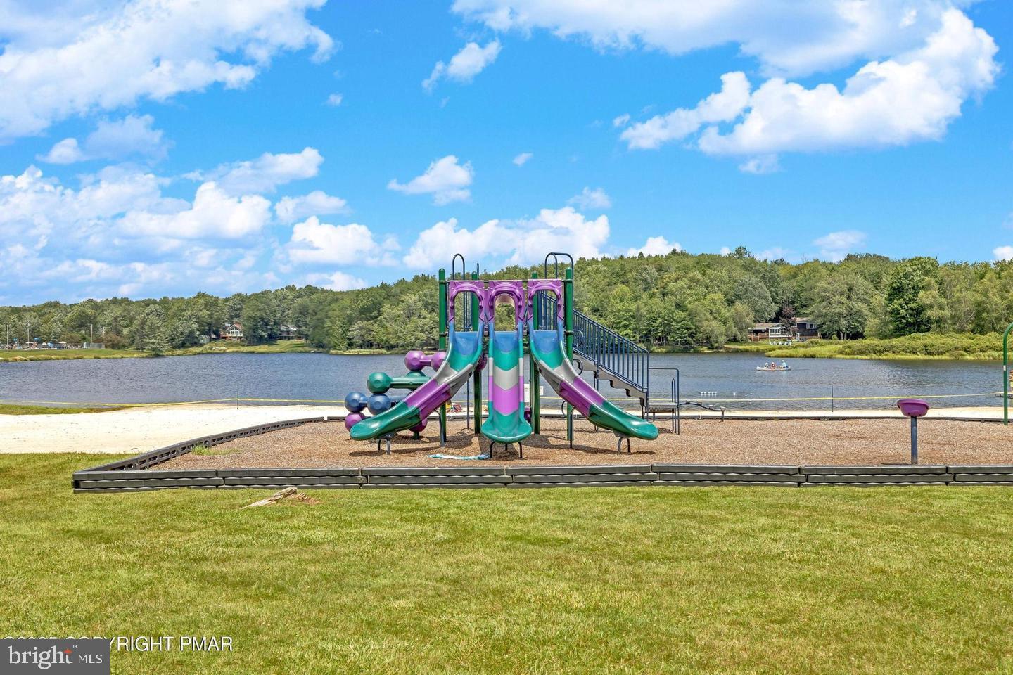 ARROWHEAD NORHT - Residential