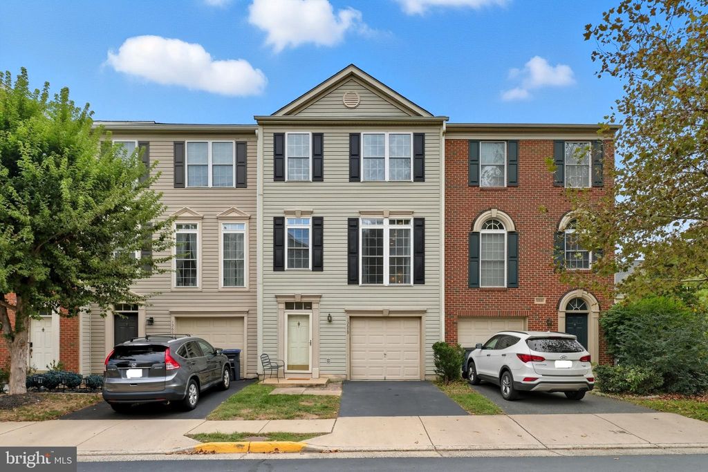 Photo of 13679 Lavender Mist Lane, CENTREVILLE, VA 20120 (MLS # VAFX2274626)