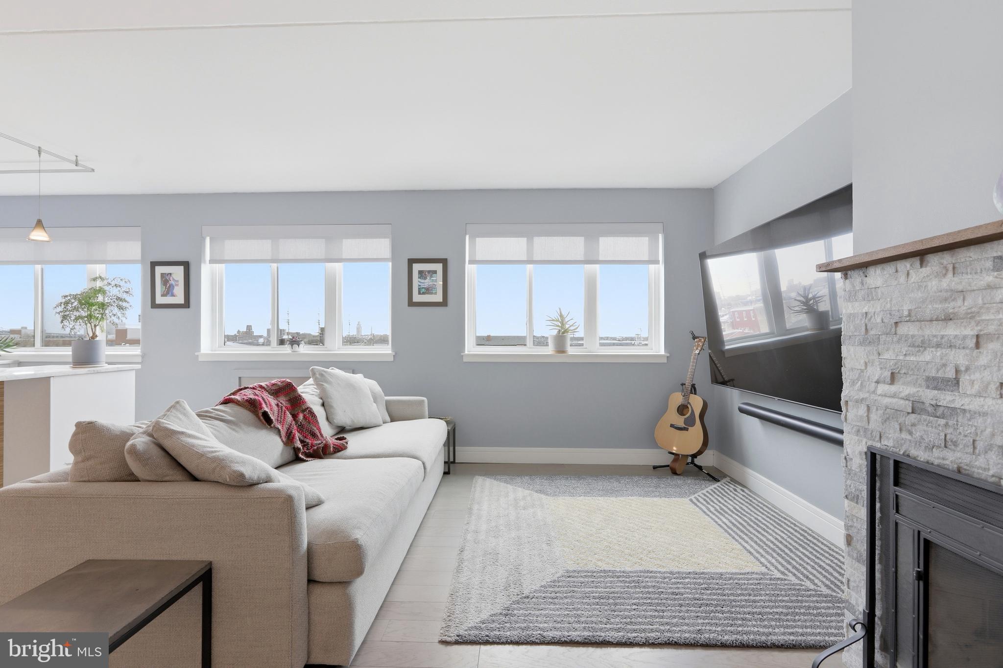 SOCIETY HILL - Residential