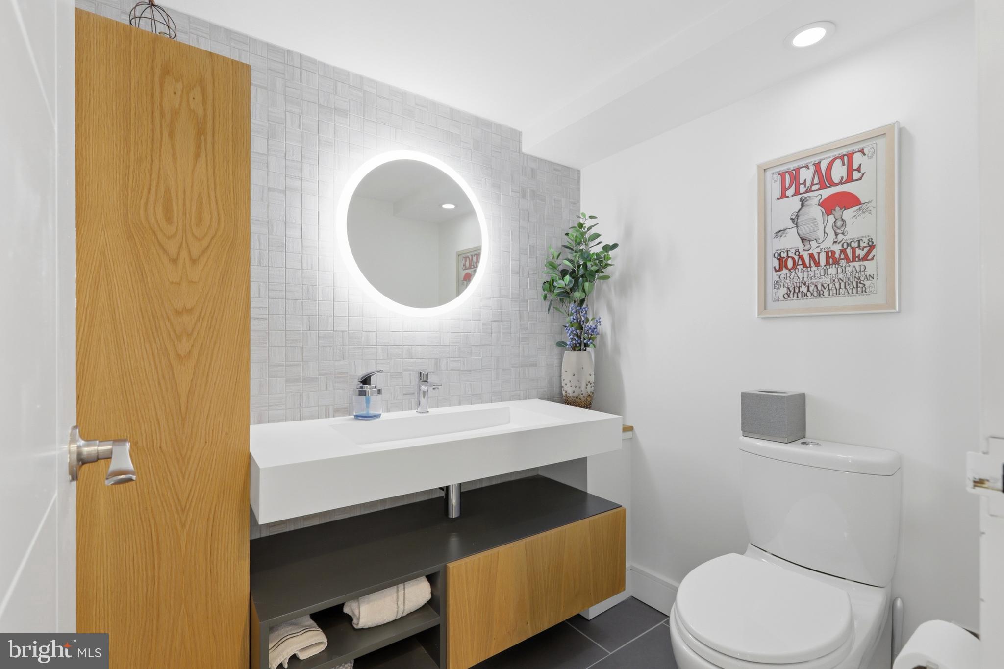 SOCIETY HILL - Residential