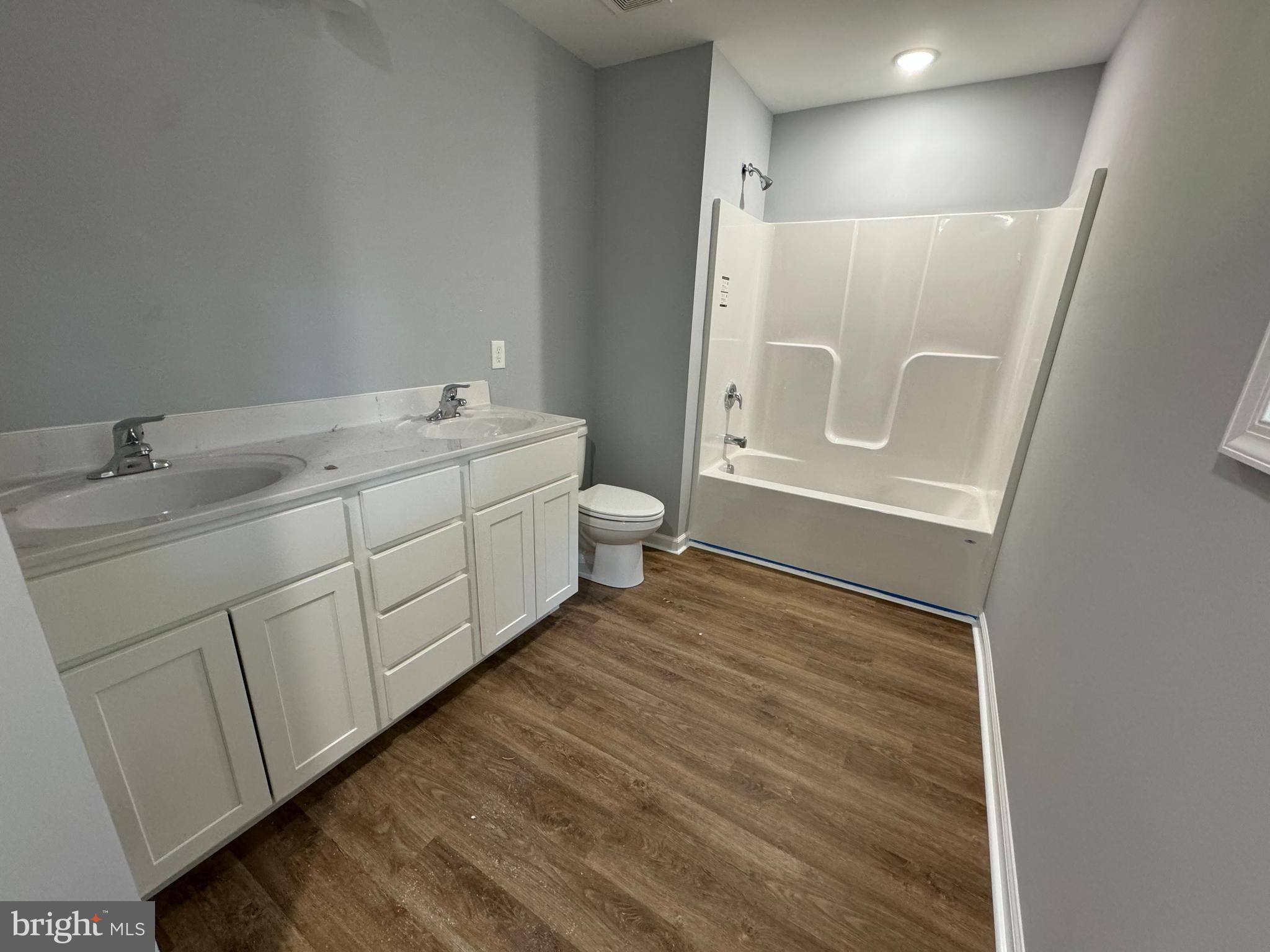 SHEN FARMS MT LAKE - Residential