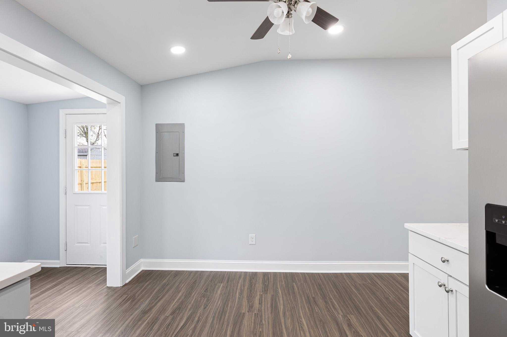 BROOKSIDE - Residential