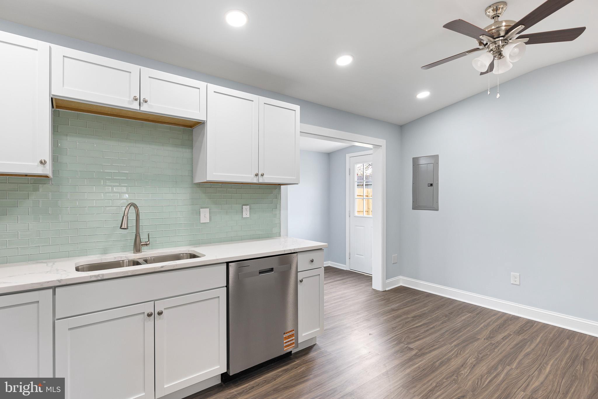 BROOKSIDE - Residential