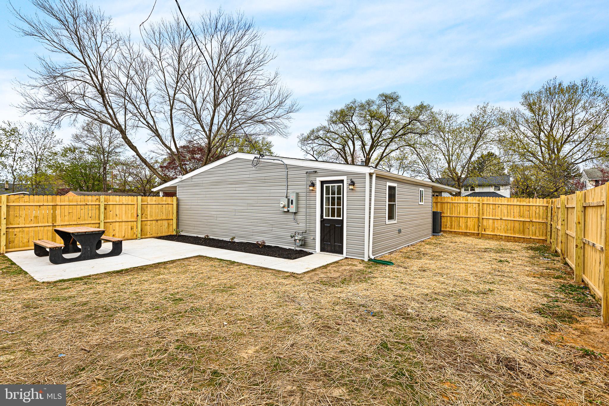 BROOKSIDE - Residential