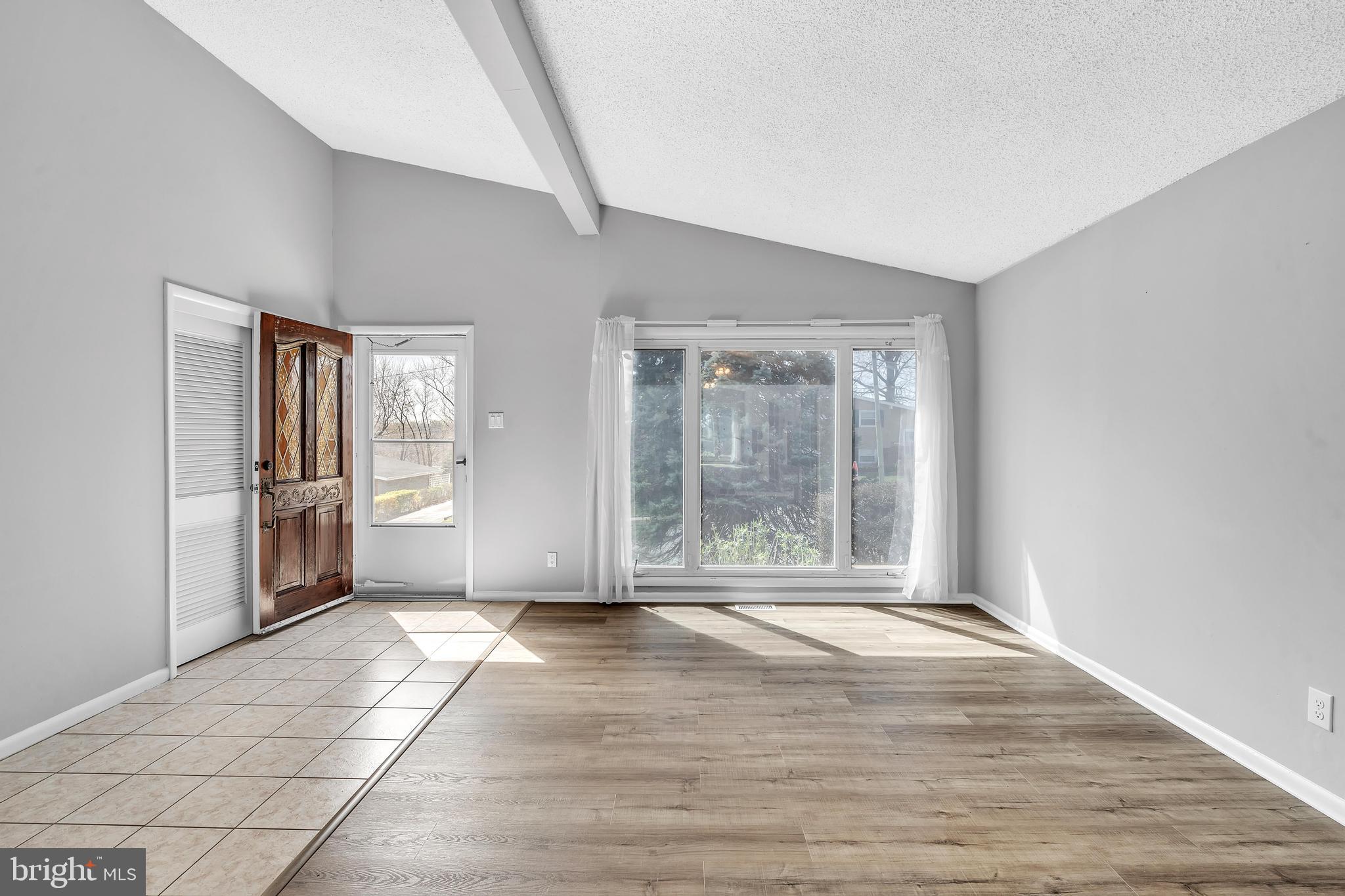 LAWRENCE PARK - Residential