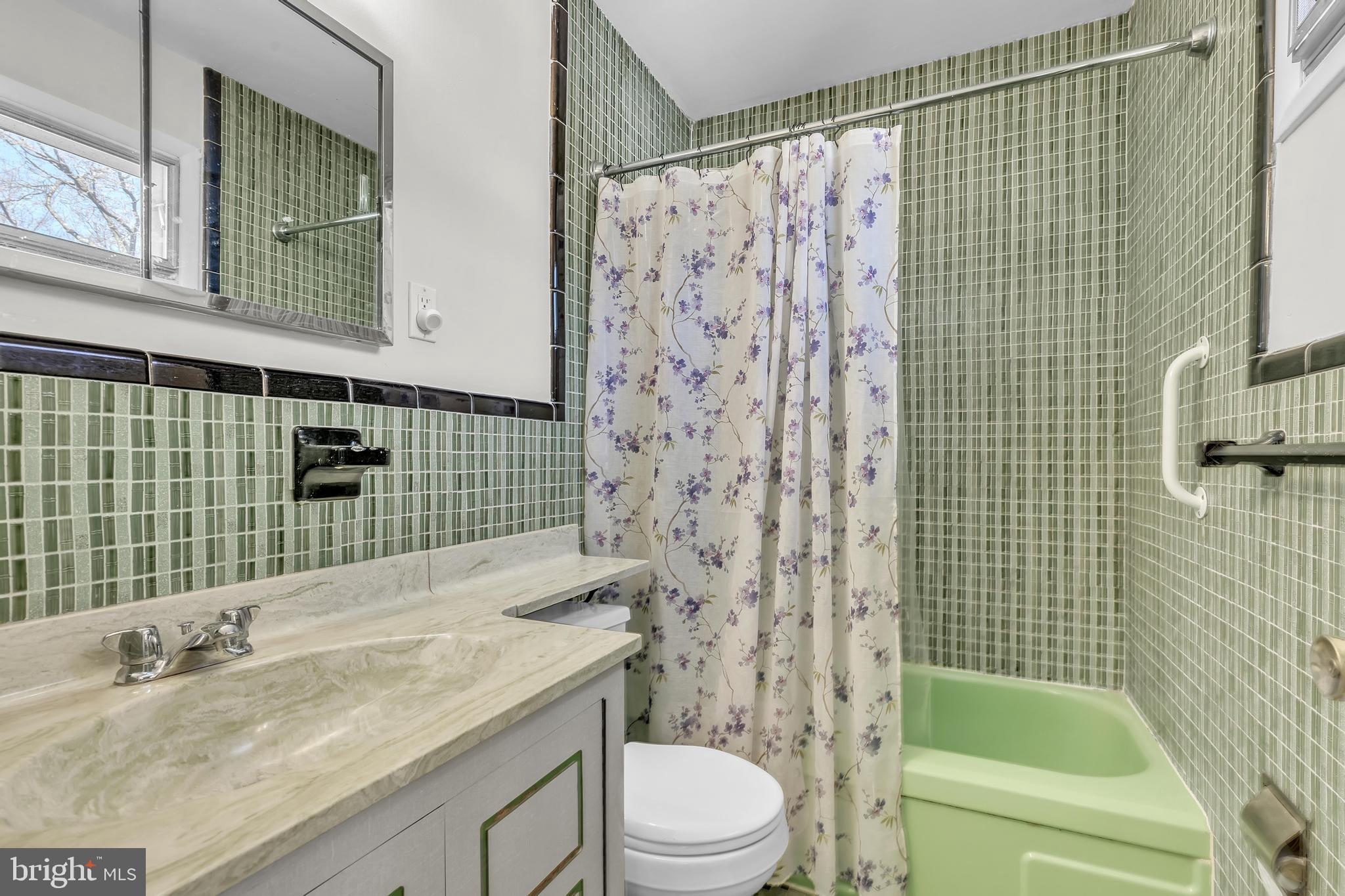 LAWRENCE PARK - Residential