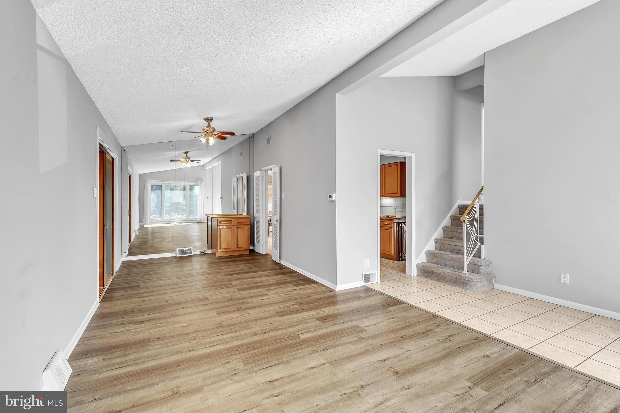 LAWRENCE PARK - Residential